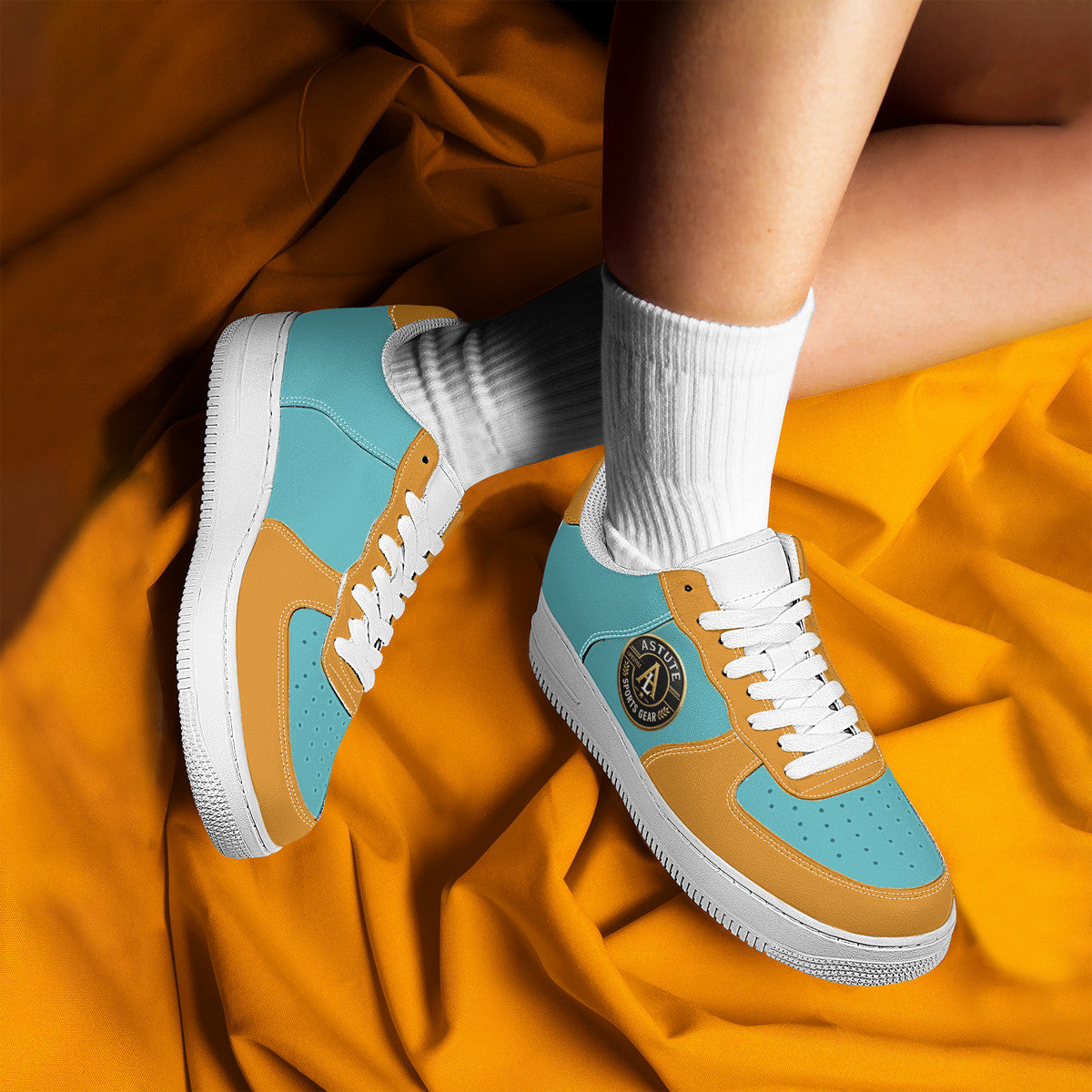 FINS Low Top Unisex Sneaker