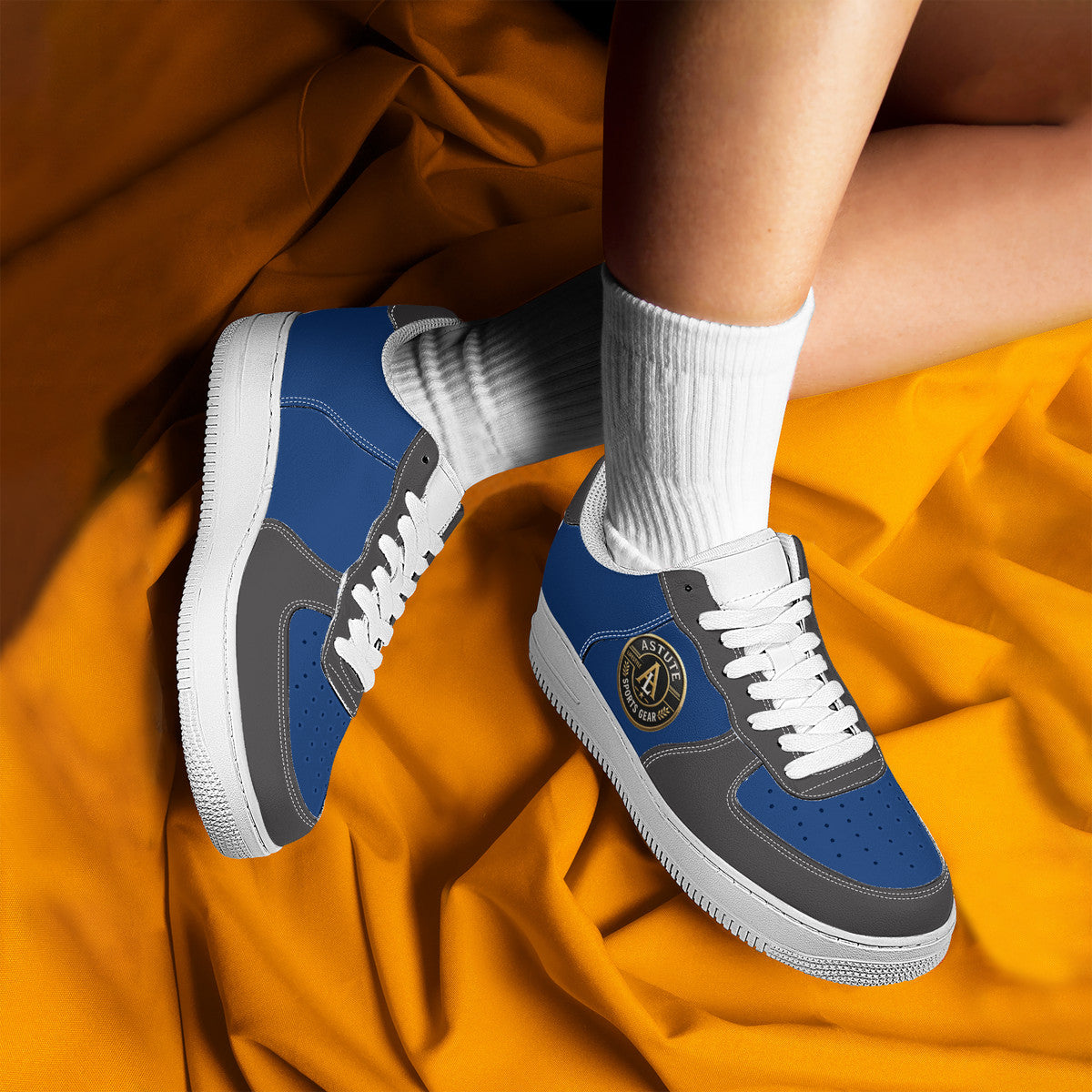 GO HARD Low Top Unisex Sneaker